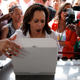 Image for article titled The Agony and the Ecstasy of Presidential Candidates Going Hard at the Iowa State Fair